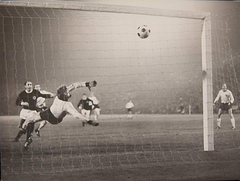 WM-Qualifikationsspiel Deutschland Schottland in Hamburg Originalpressefoto vom 22.10.1969 